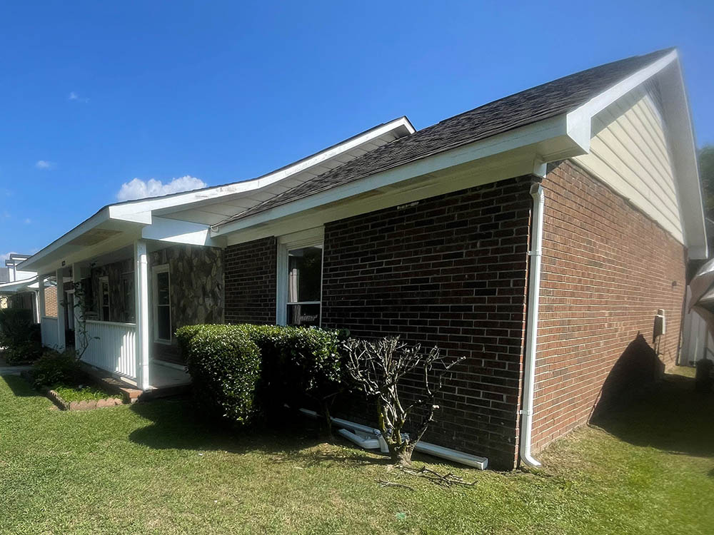 Fascia board and soffit wood rot repair in Fayetteville NC